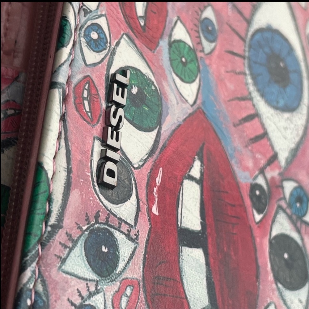Diesel Pink Leather Eye Wallet Bag - Picture 2 of 11